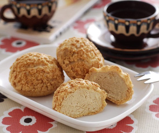 Bread freshness and shelf life — emulsifier blends slow staling and keep crumb soft